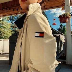 TOMMY HILFIGER windbreaker